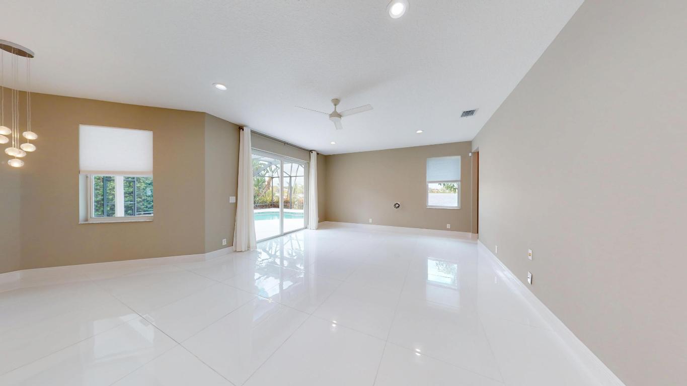 STONEHAVEN PUD - Residential Lease