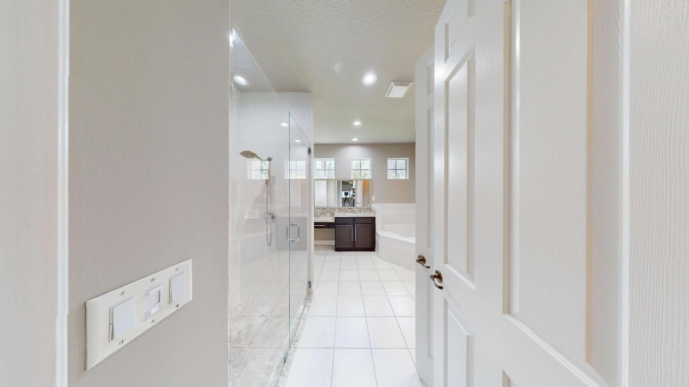 STONEHAVEN PUD - Residential Lease