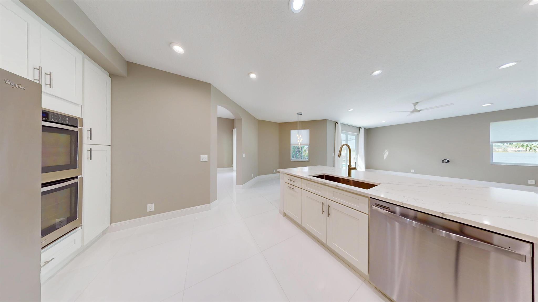 STONEHAVEN PUD - Residential Lease