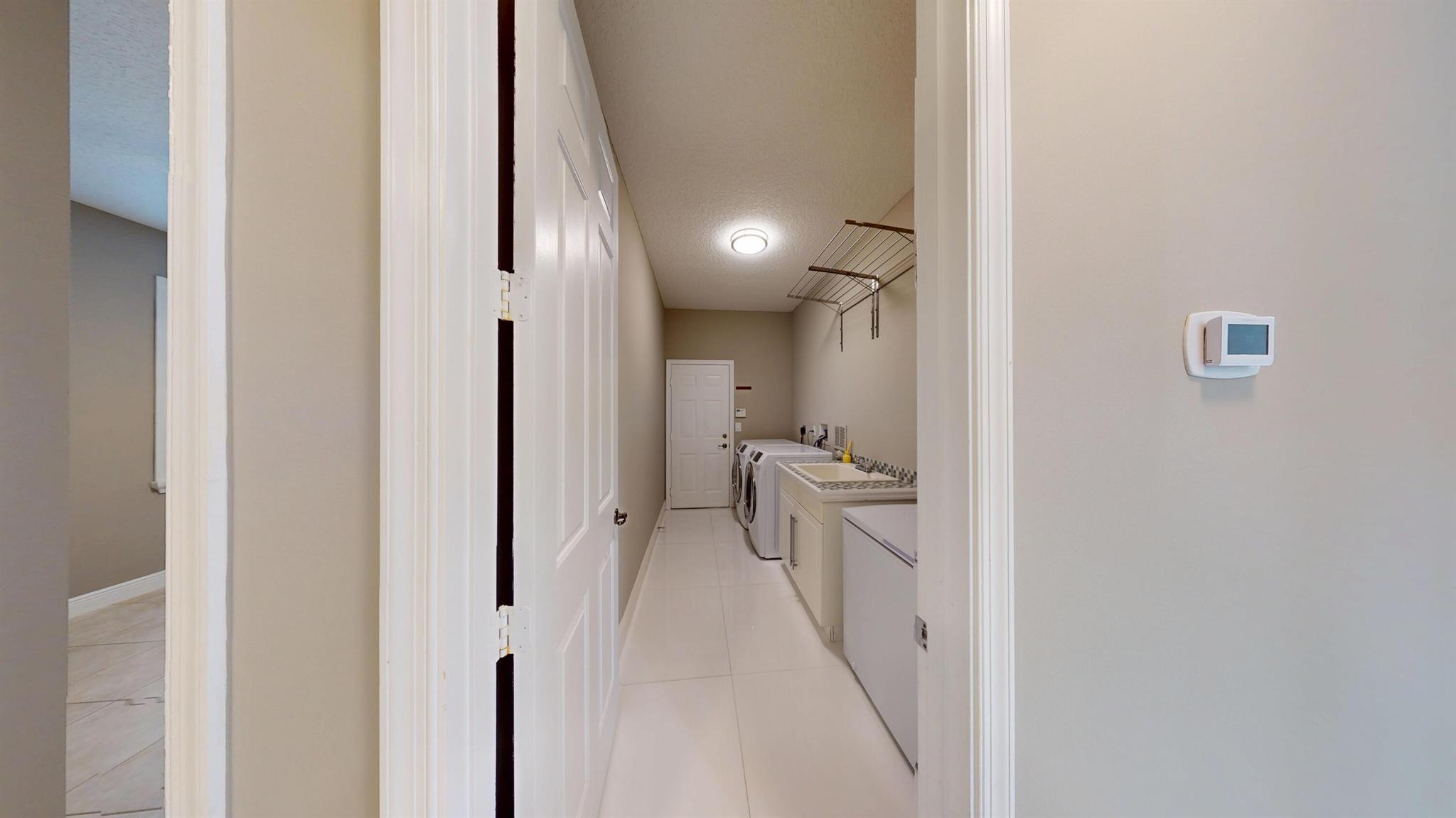 STONEHAVEN PUD - Residential Lease