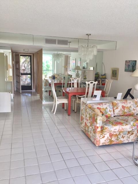 Fountains of Palm Beach - Residential