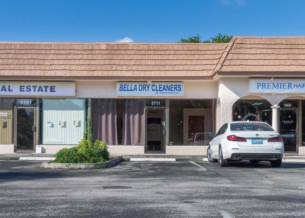 Photo of 5711 N Federal Highway Hwy, Boca Raton, FL 33487 (MLS # R10764688)