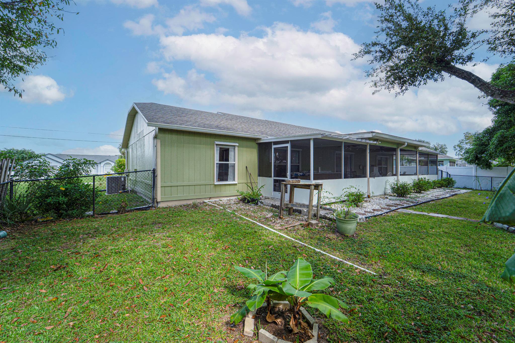 PORT ST LUCIE SECTION 11 - Residential