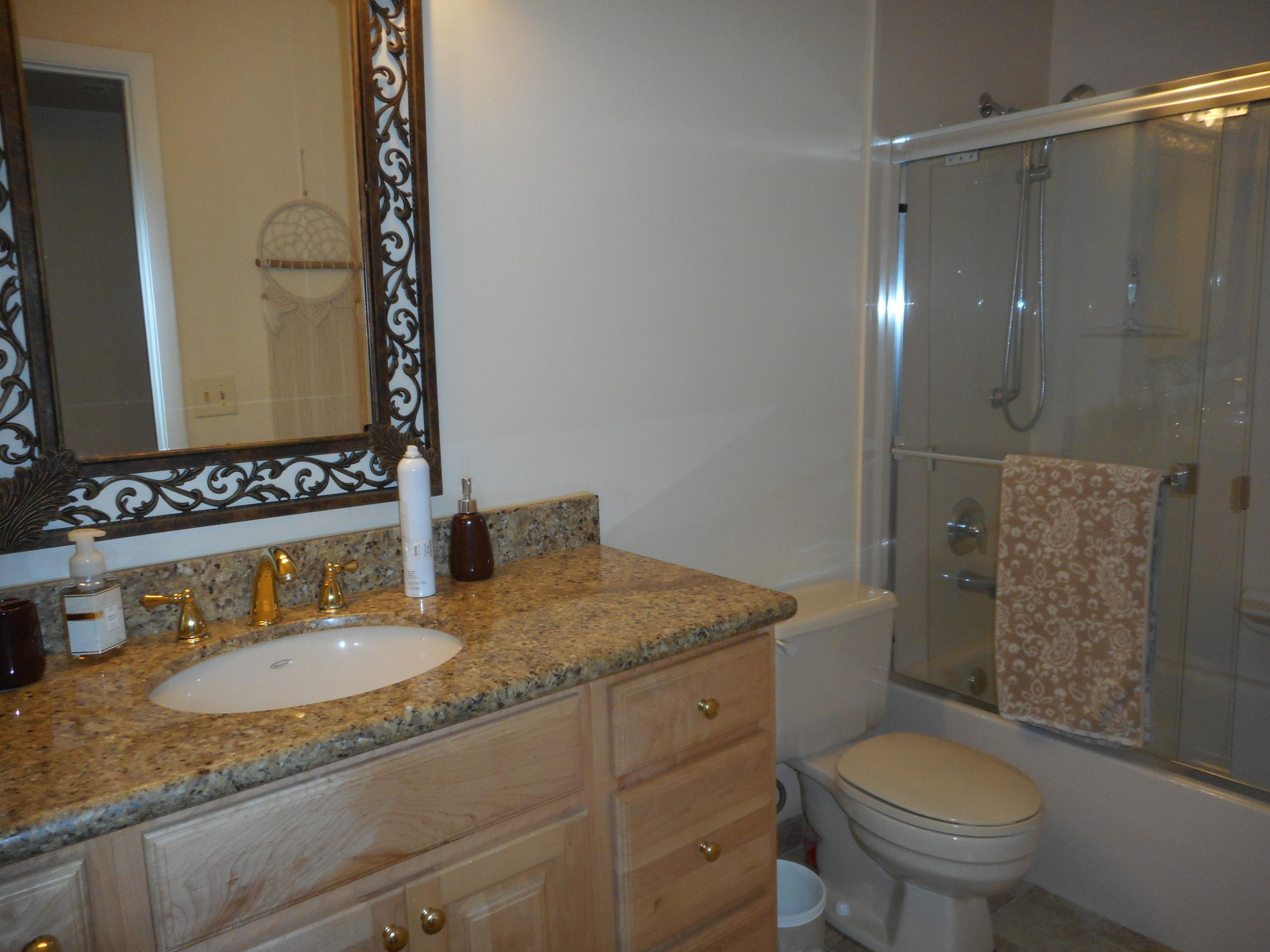 DUNBAR WOODS - Residential Lease