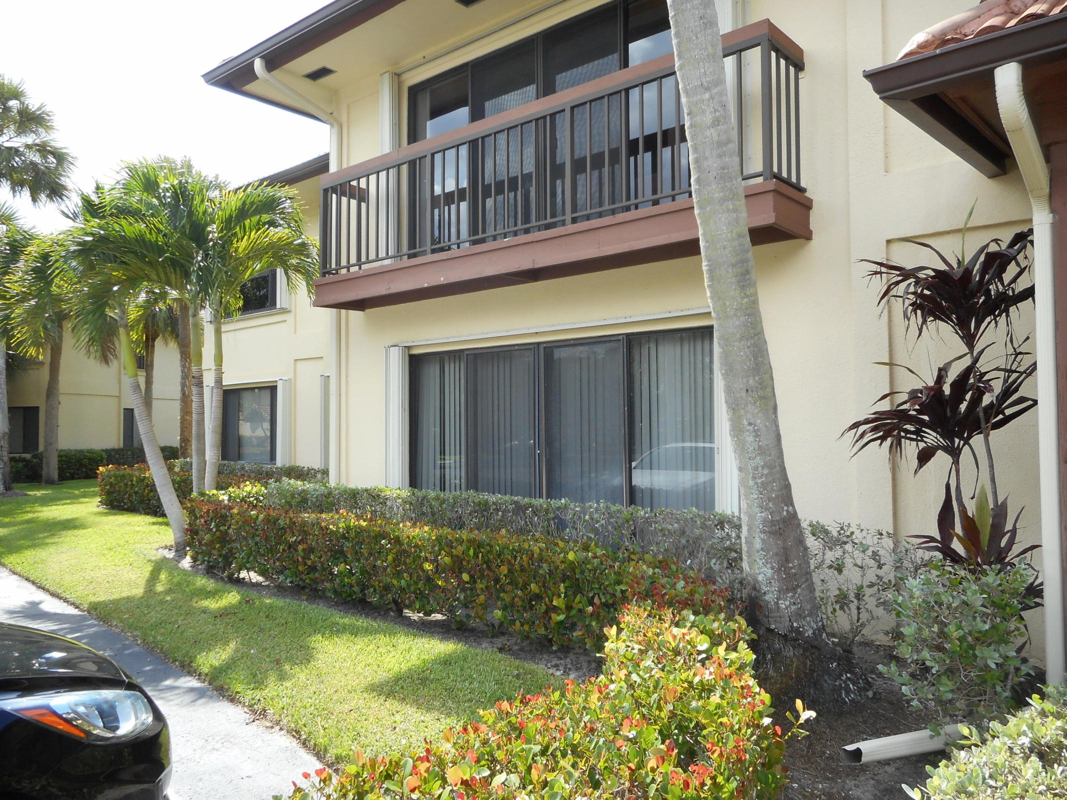 DUNBAR WOODS - Residential Lease