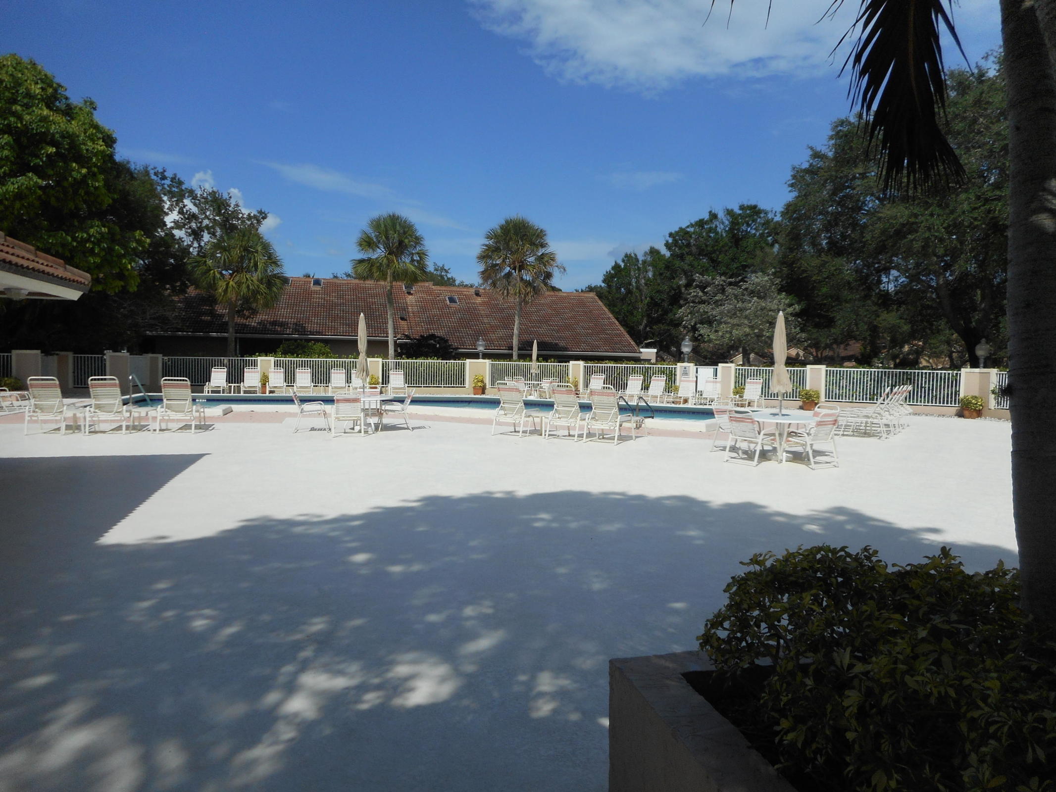 DUNBAR WOODS - Residential Lease