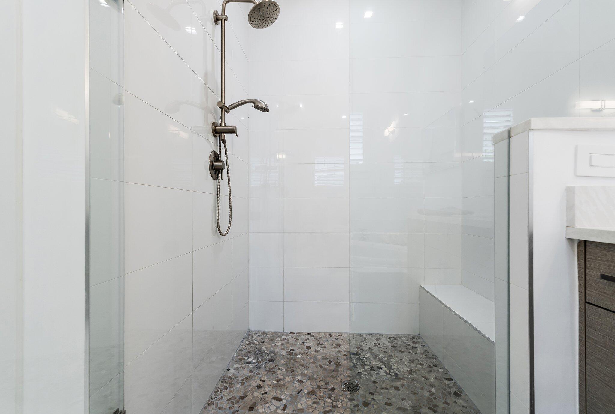 BANYAN CAY RESORT COMMUNI - Residential Lease