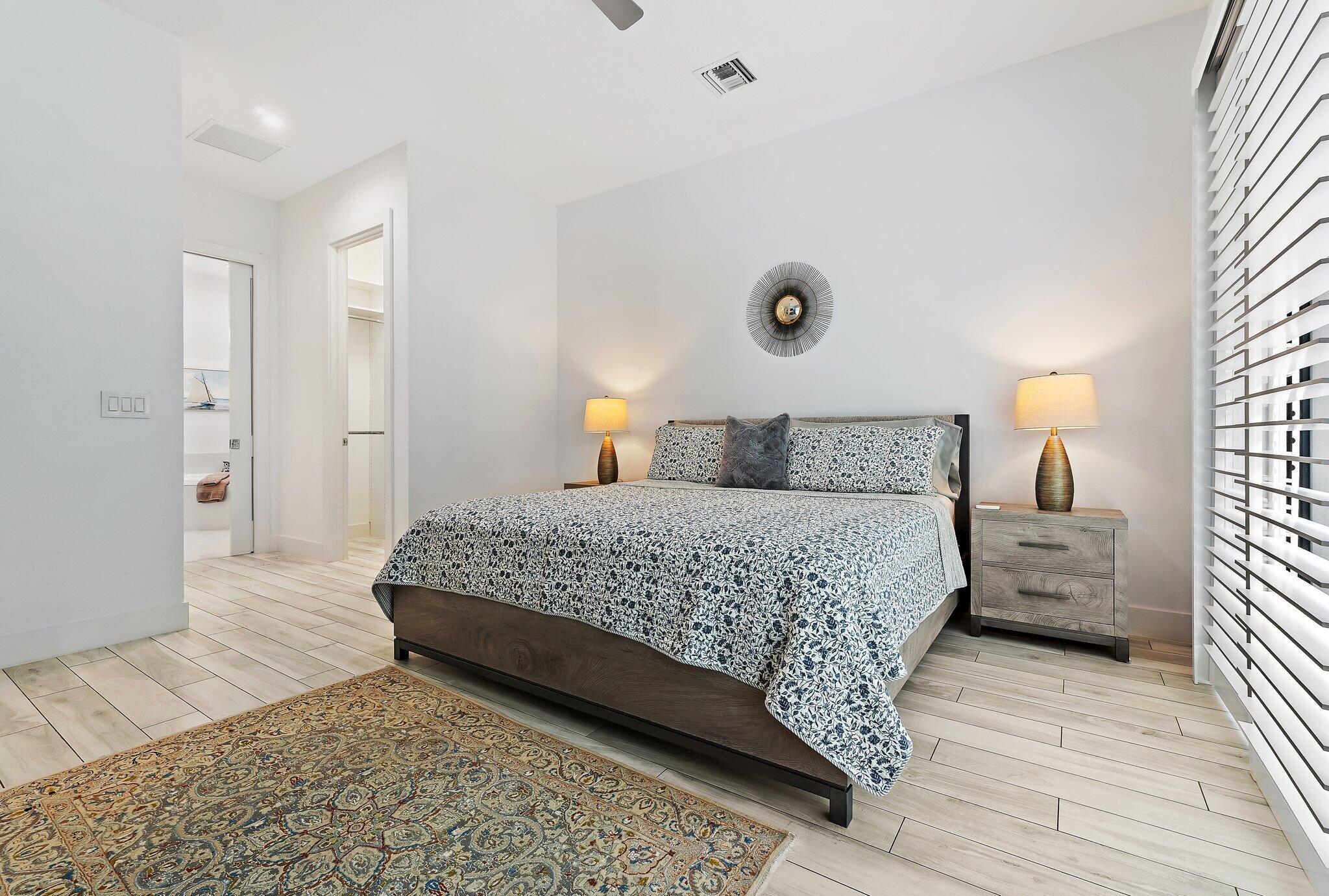 BANYAN CAY RESORT COMMUNI - Residential Lease