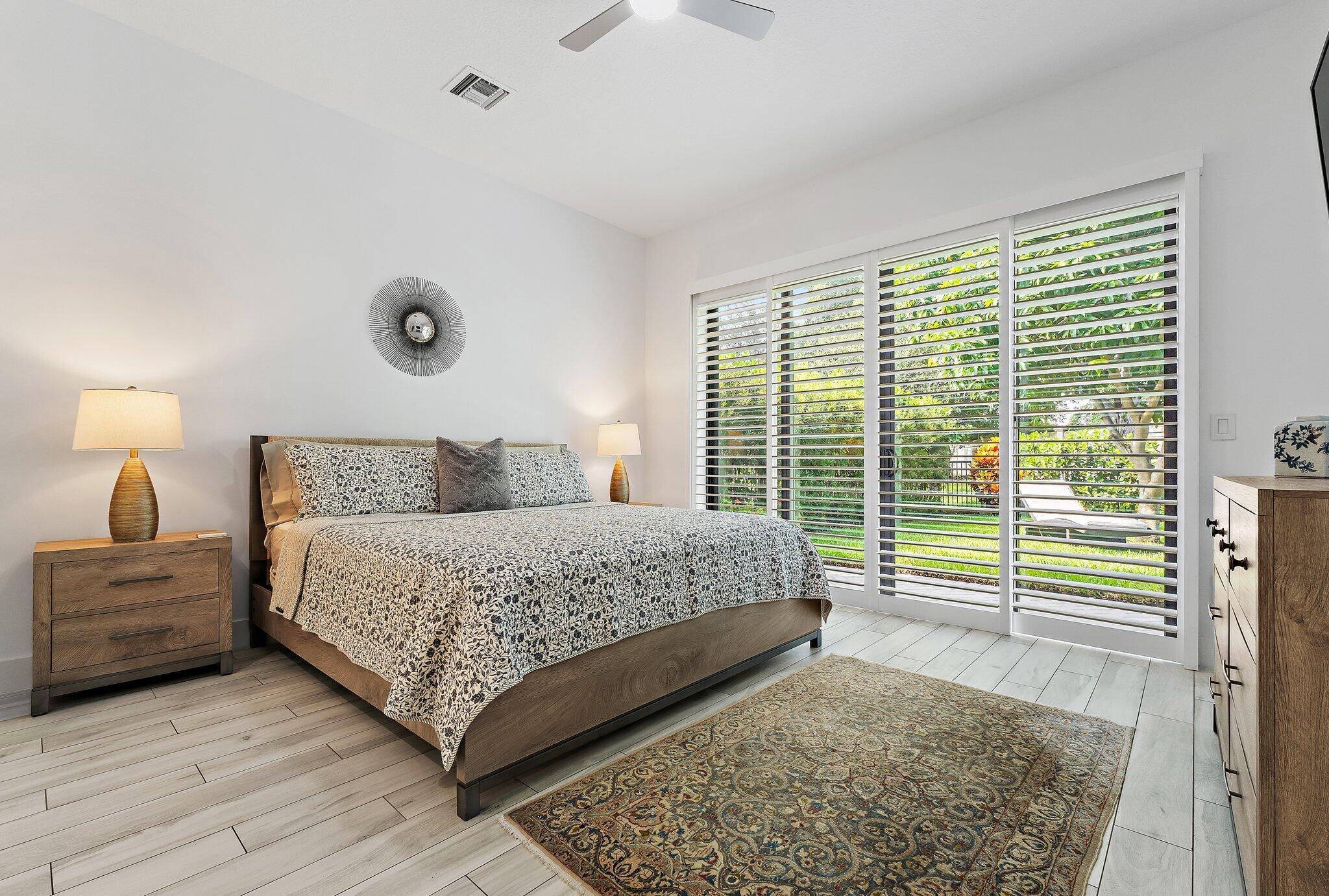 BANYAN CAY RESORT COMMUNI - Residential Lease