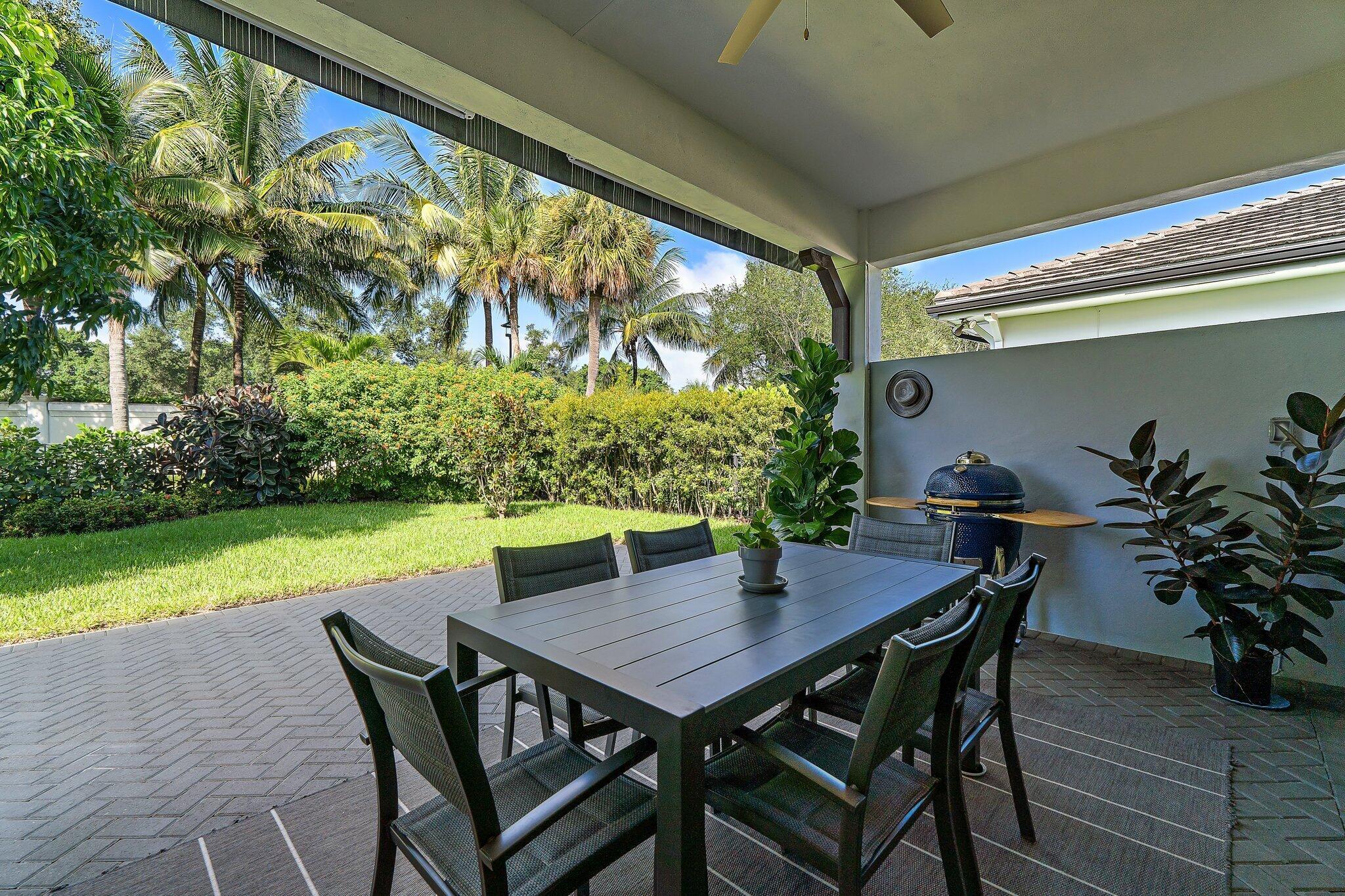 BANYAN CAY RESORT COMMUNI - Residential Lease