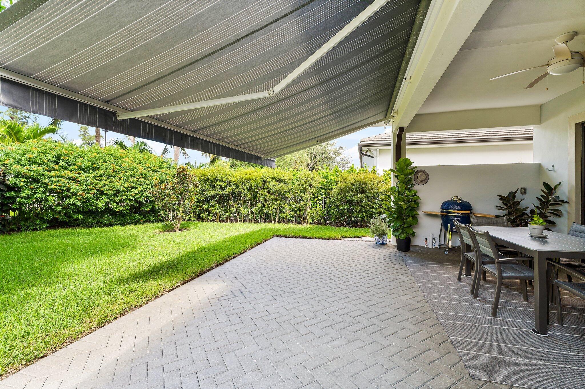 BANYAN CAY RESORT COMMUNI - Residential Lease