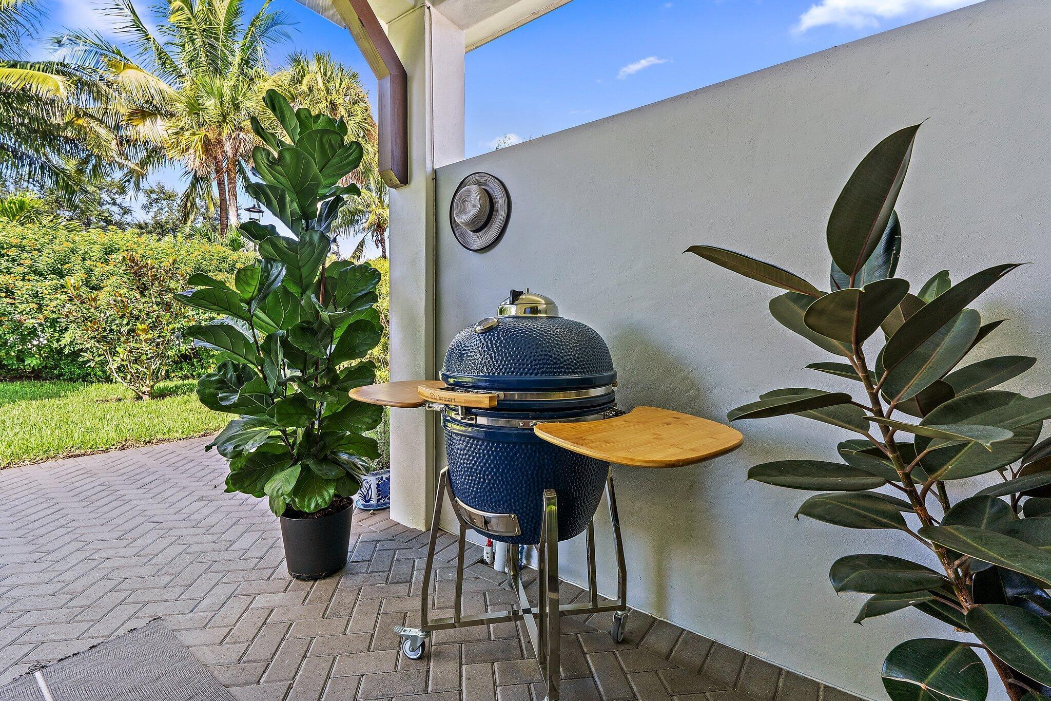 BANYAN CAY RESORT COMMUNI - Residential Lease