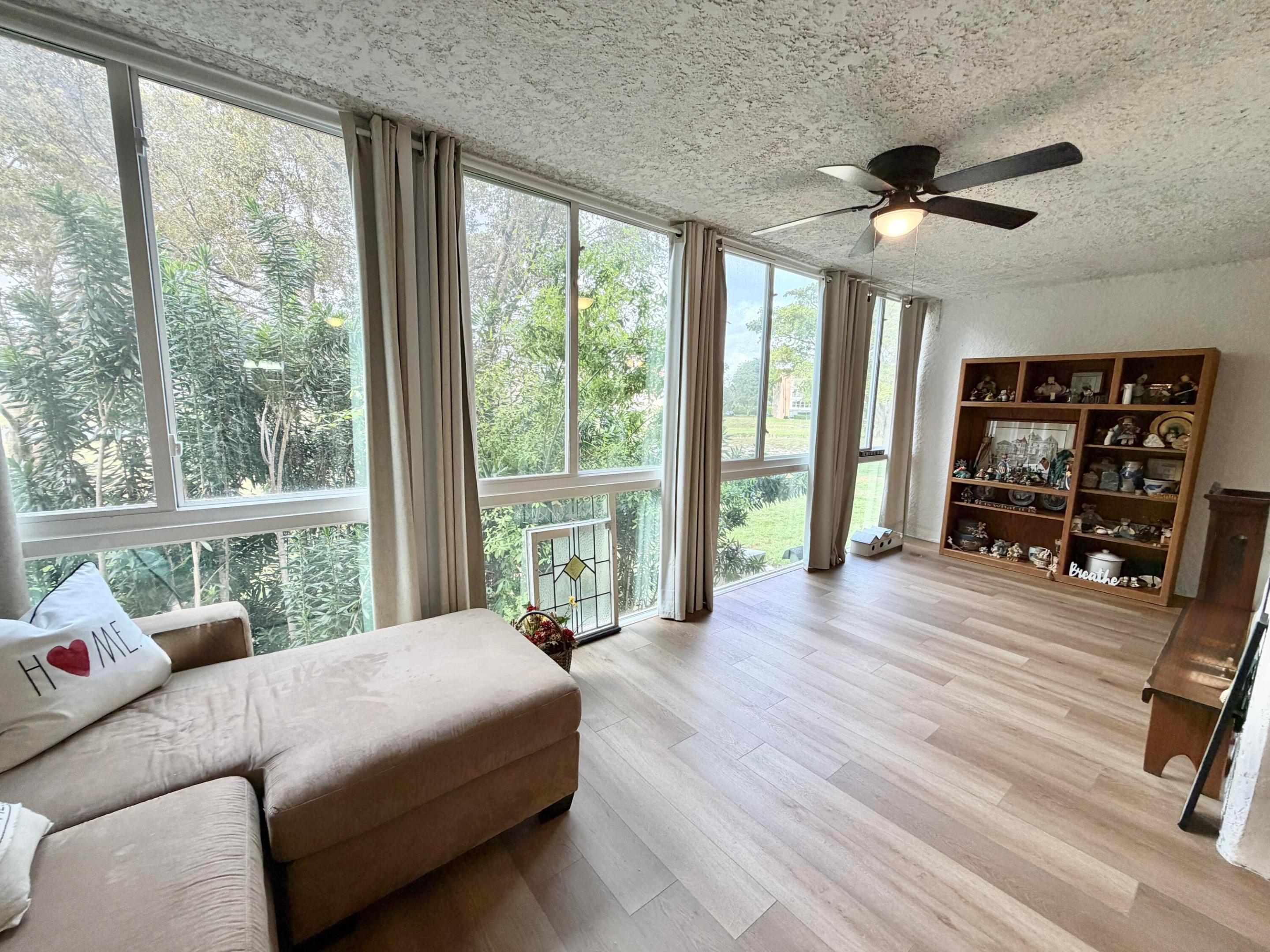 PALM LAKES CONDO - Residential