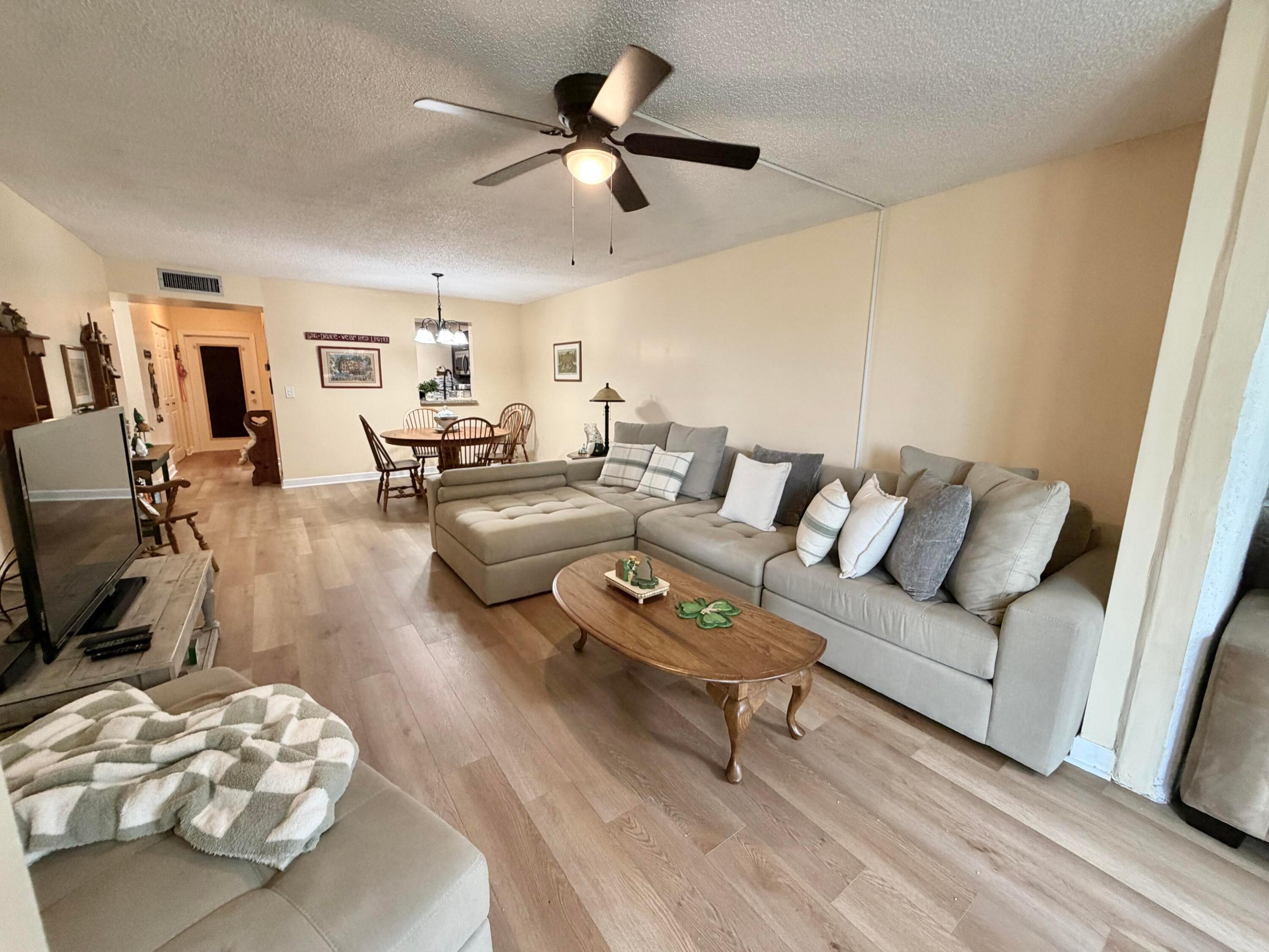 PALM LAKES CONDO - Residential