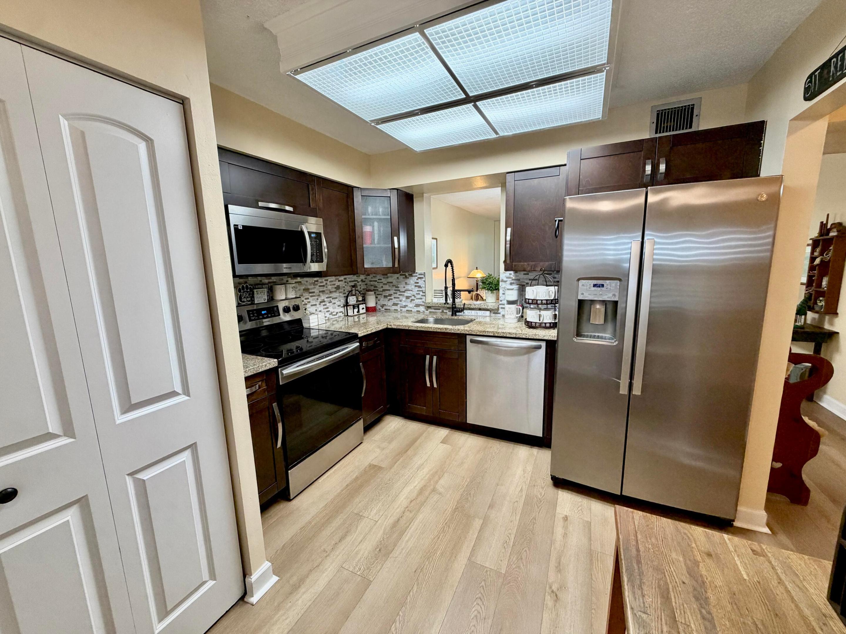 PALM LAKES CONDO - Residential