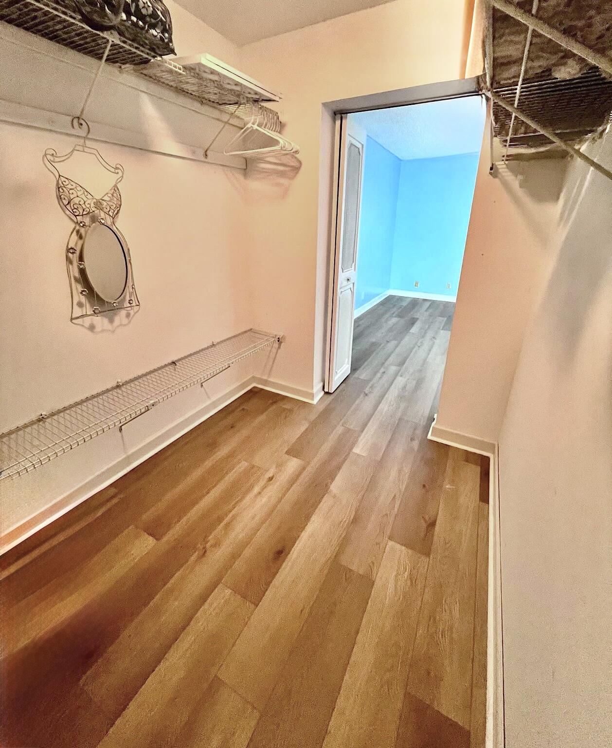 PALM LAKES CONDO - Residential