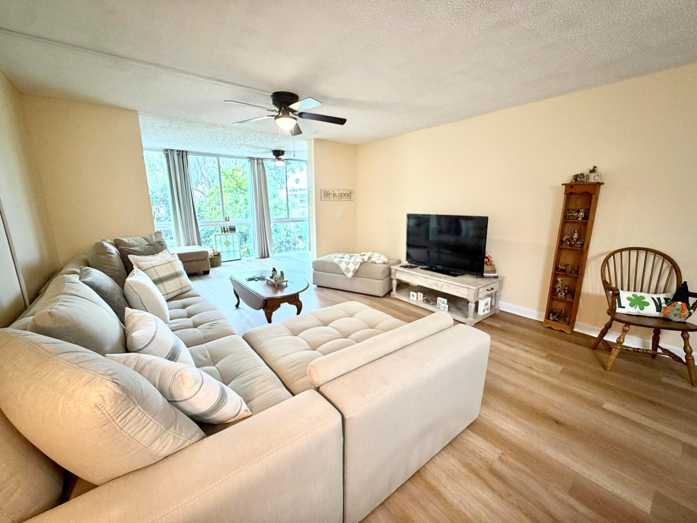 PALM LAKES CONDO - Residential