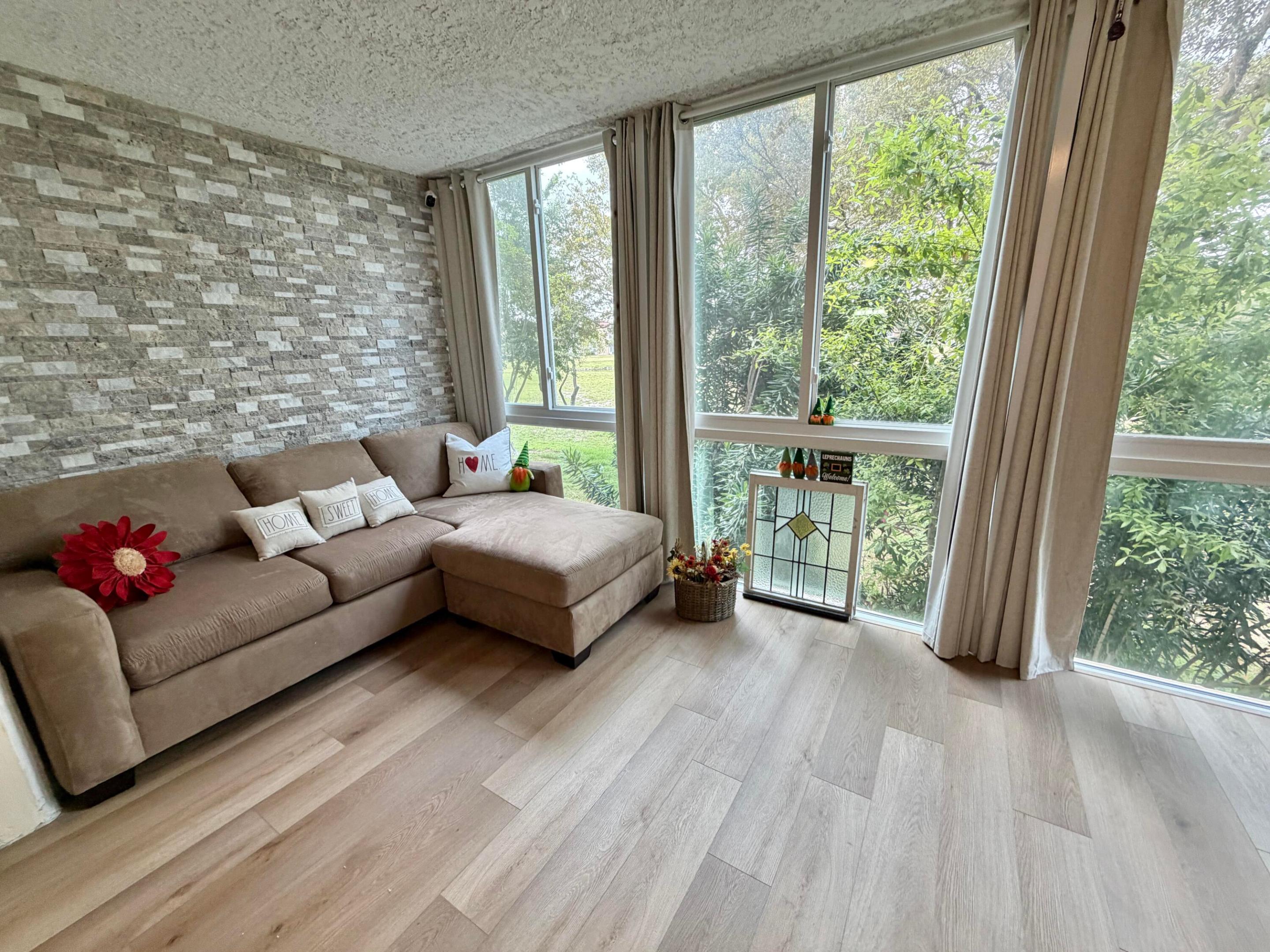 PALM LAKES CONDO - Residential