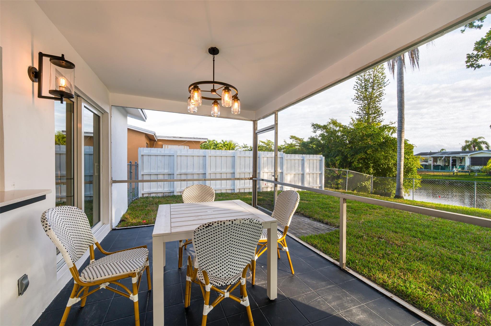 Sunrise Golf Village Sec - Residential