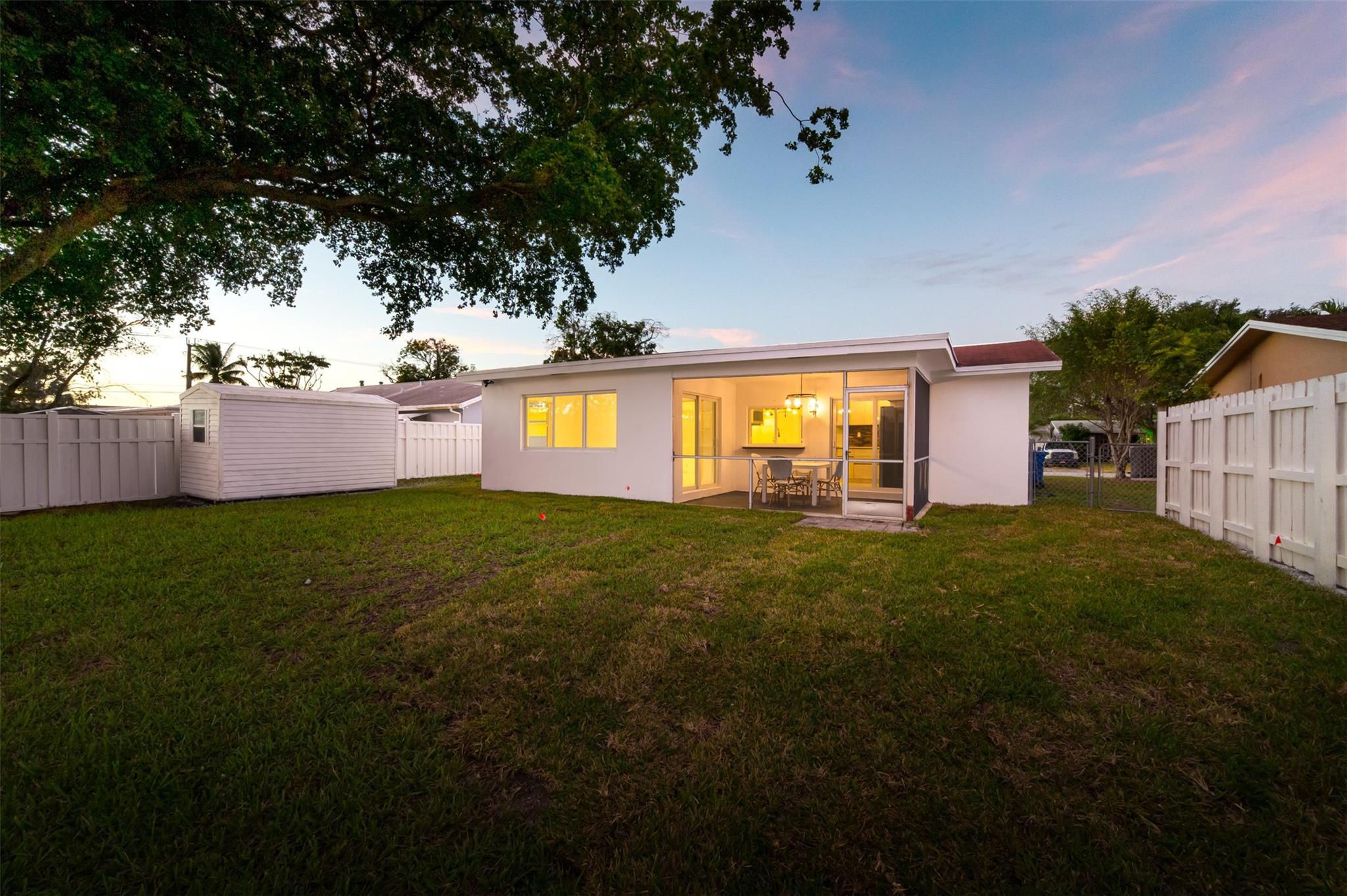 Sunrise Golf Village Sec - Residential