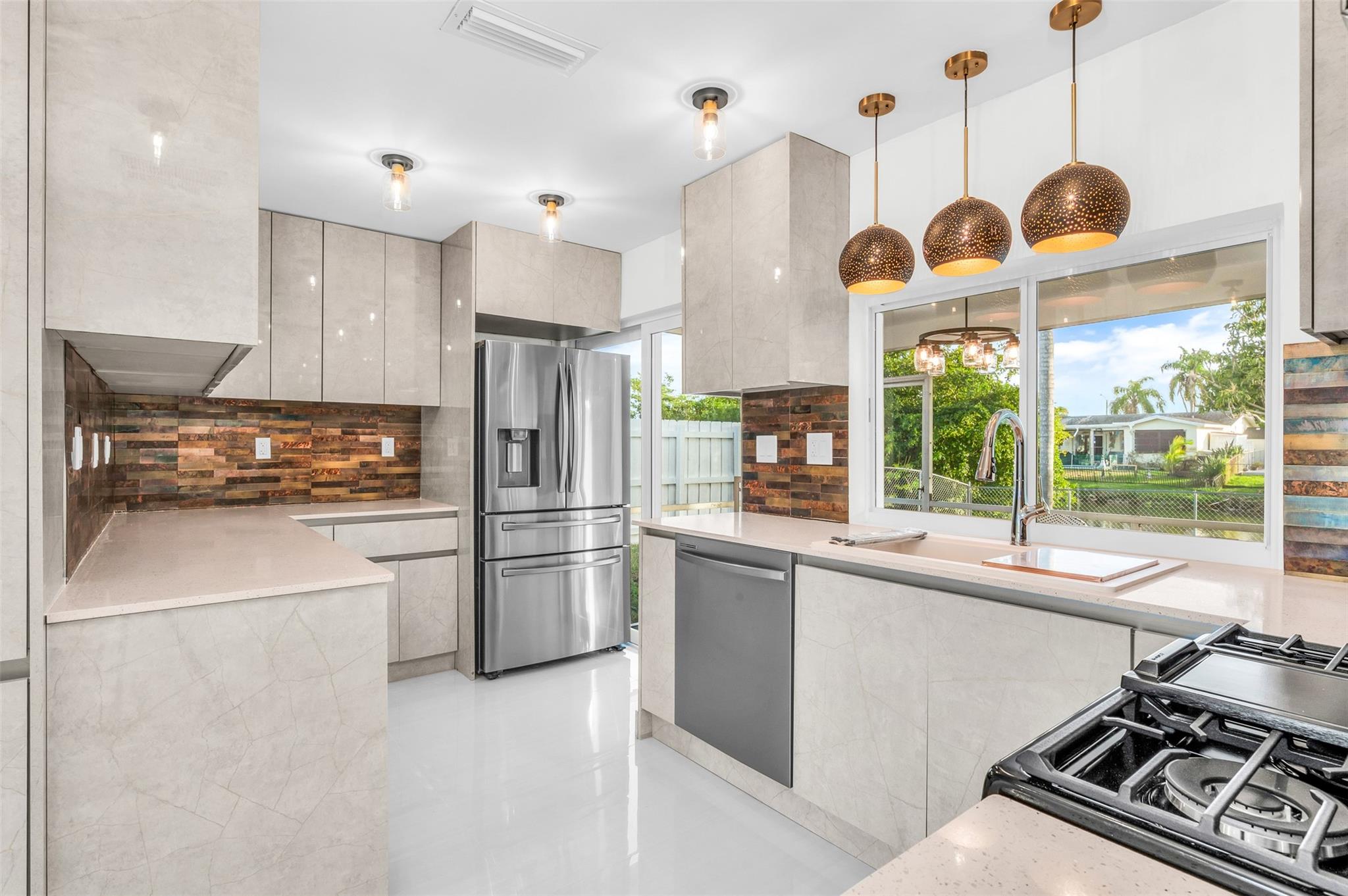 Sunrise Golf Village Sec - Residential