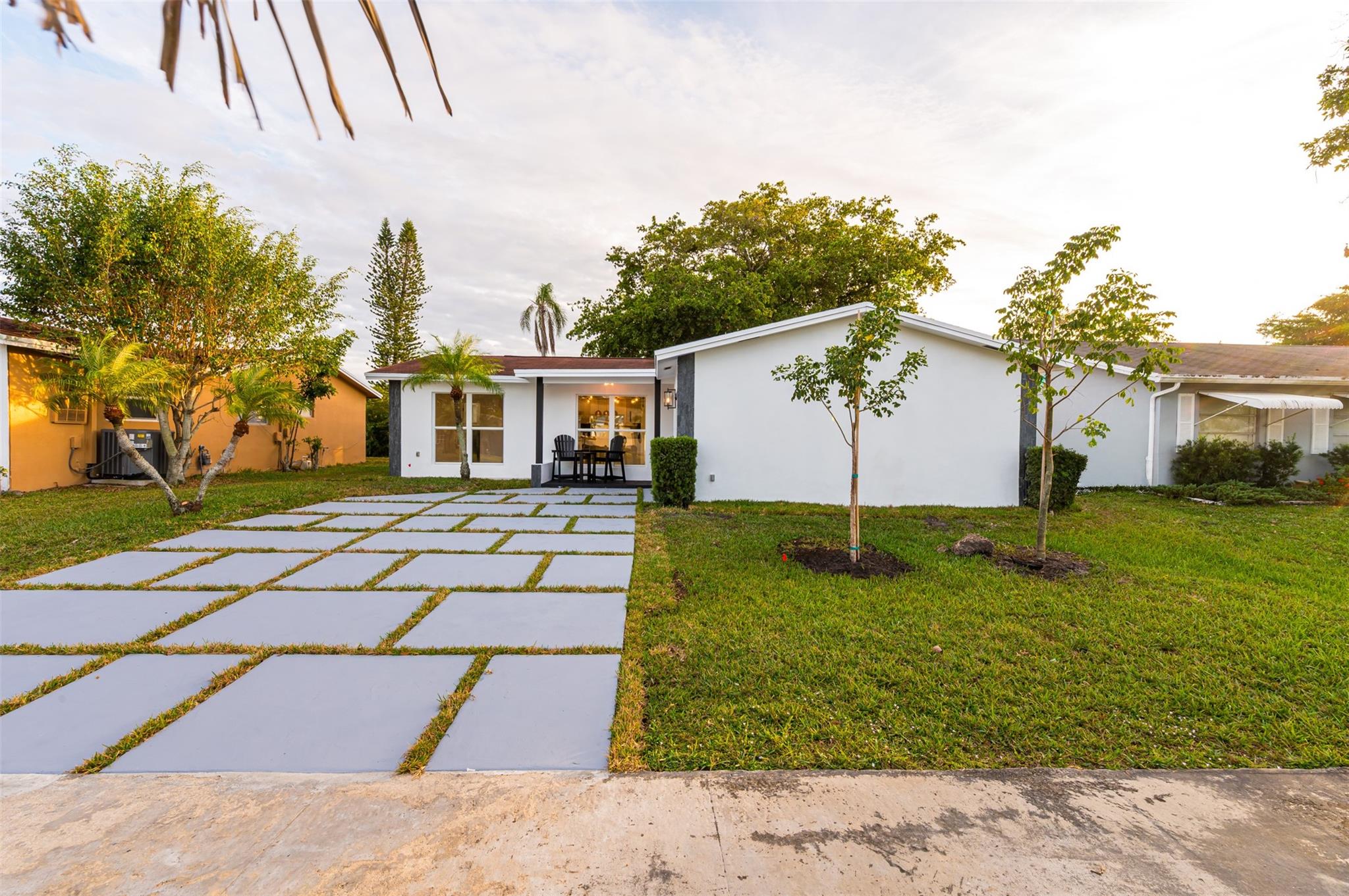 Sunrise Golf Village Sec - Residential