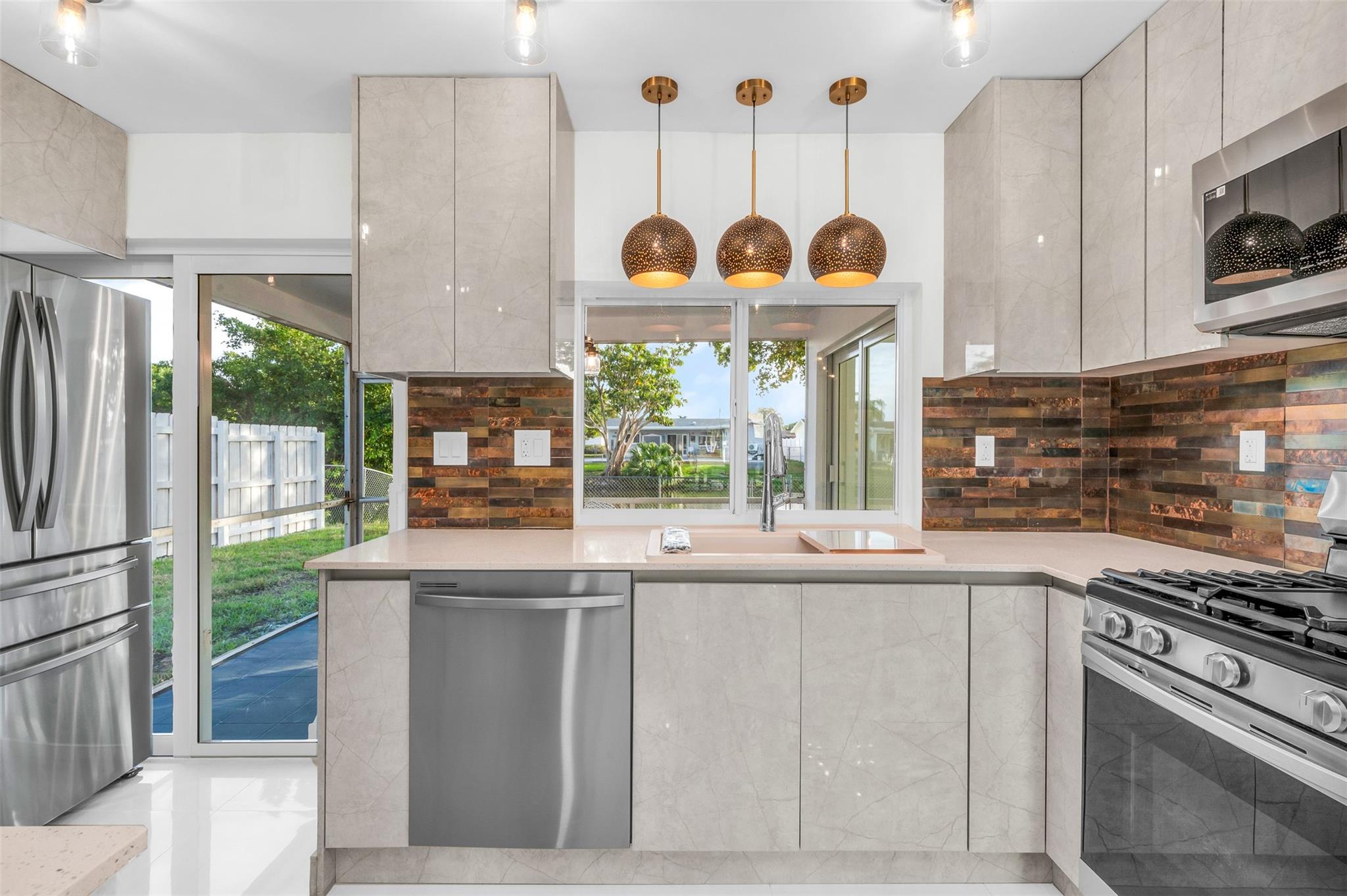 Sunrise Golf Village Sec - Residential