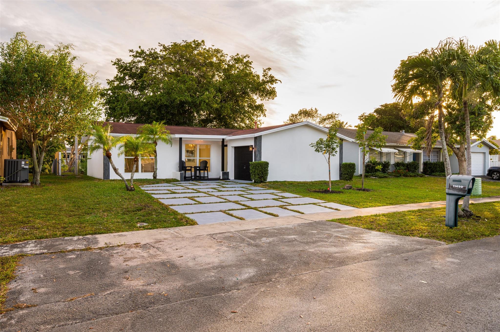 Sunrise Golf Village Sec - Residential