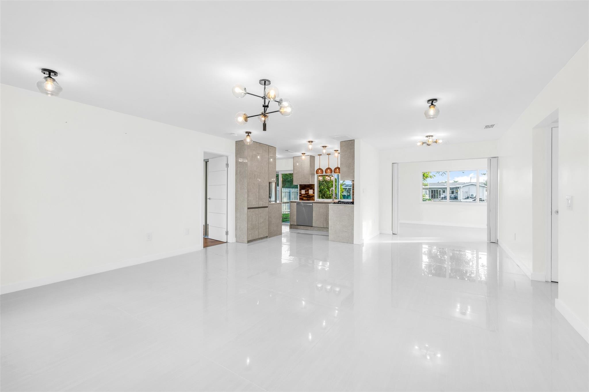 Sunrise Golf Village Sec - Residential