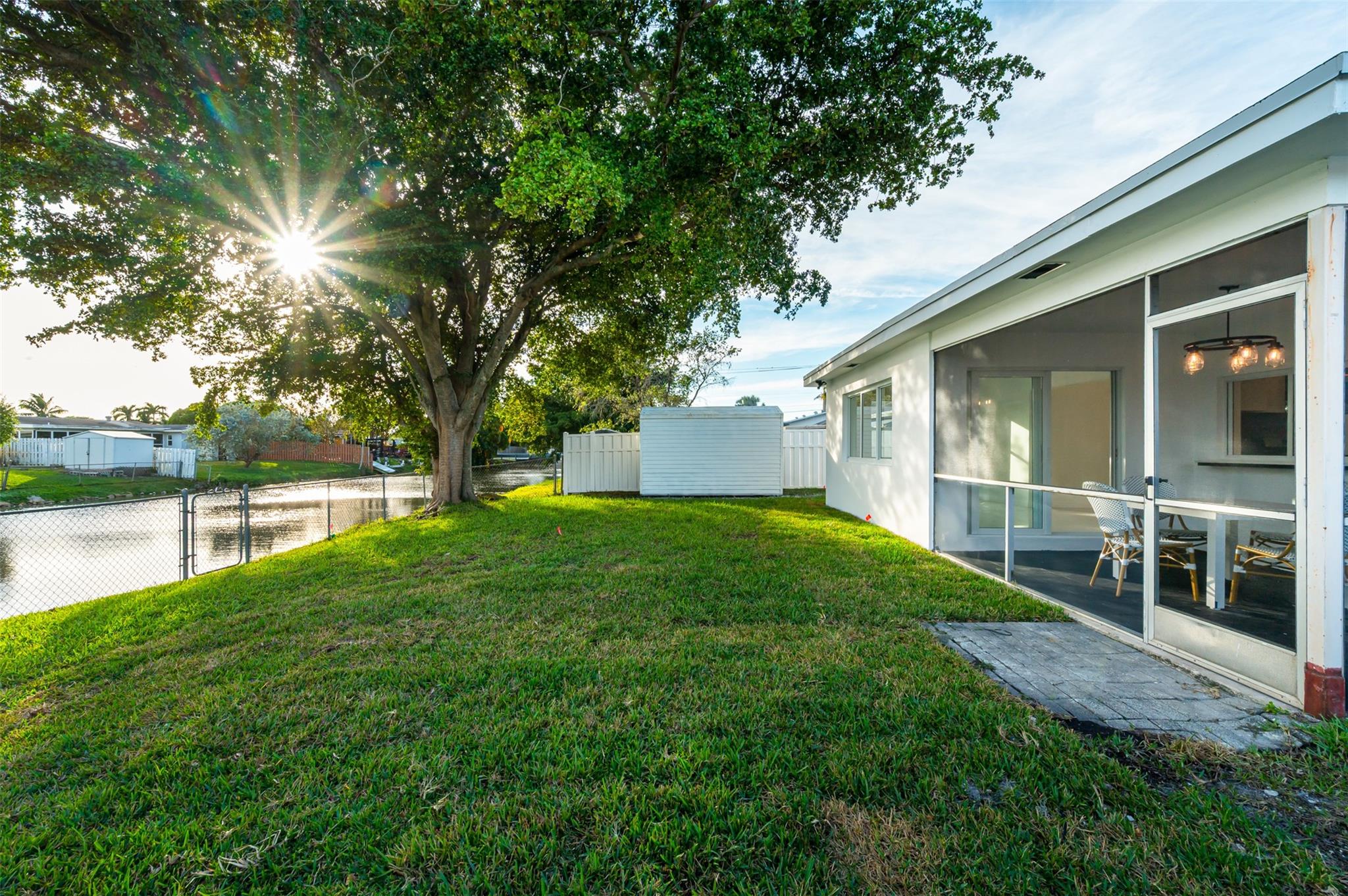 Sunrise Golf Village Sec - Residential