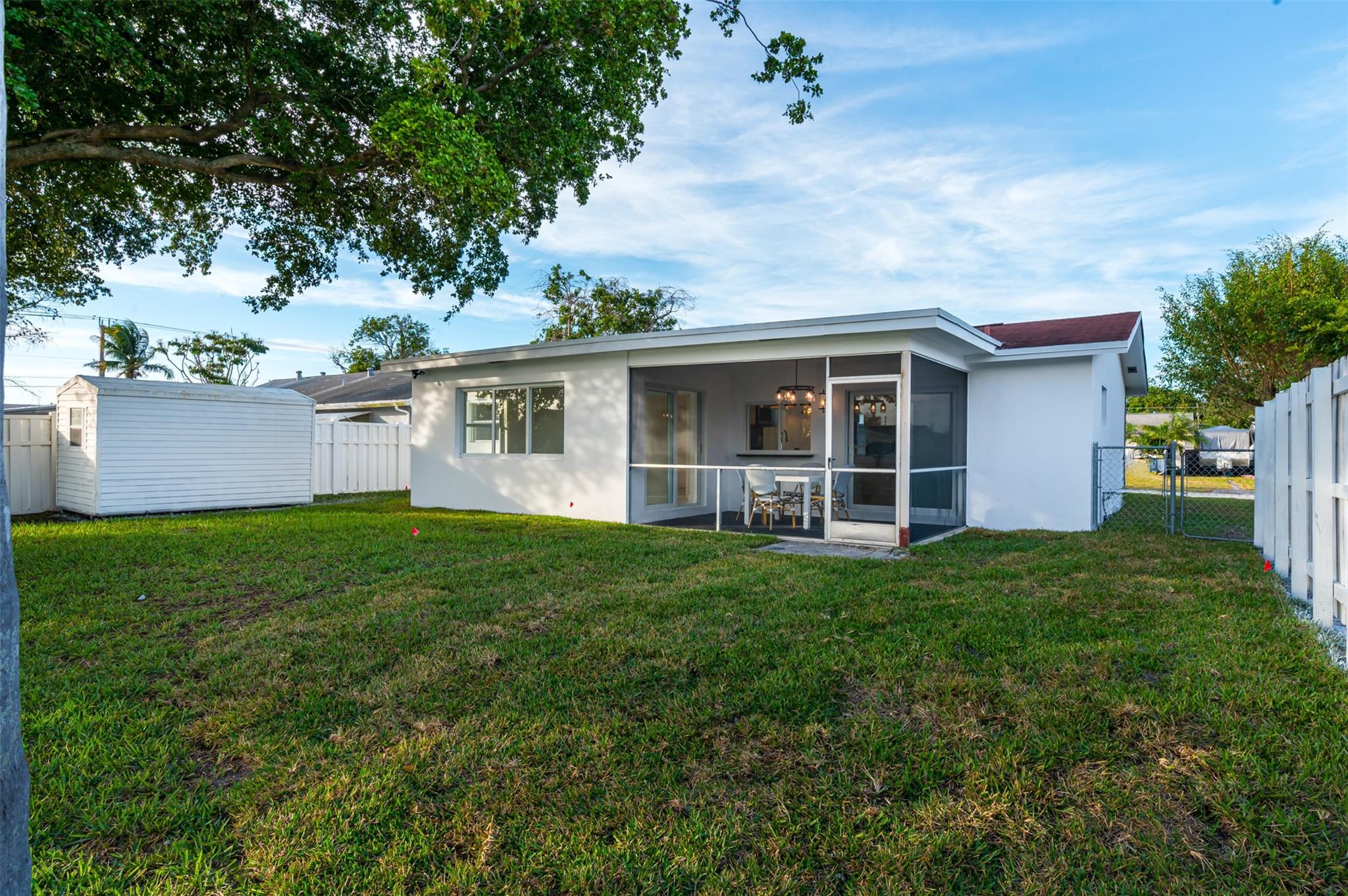 Sunrise Golf Village Sec - Residential