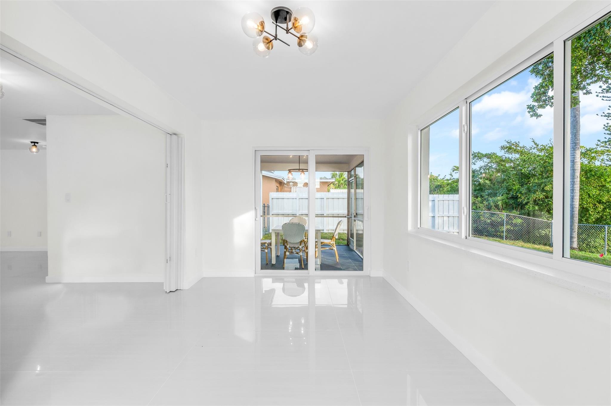 Sunrise Golf Village Sec - Residential