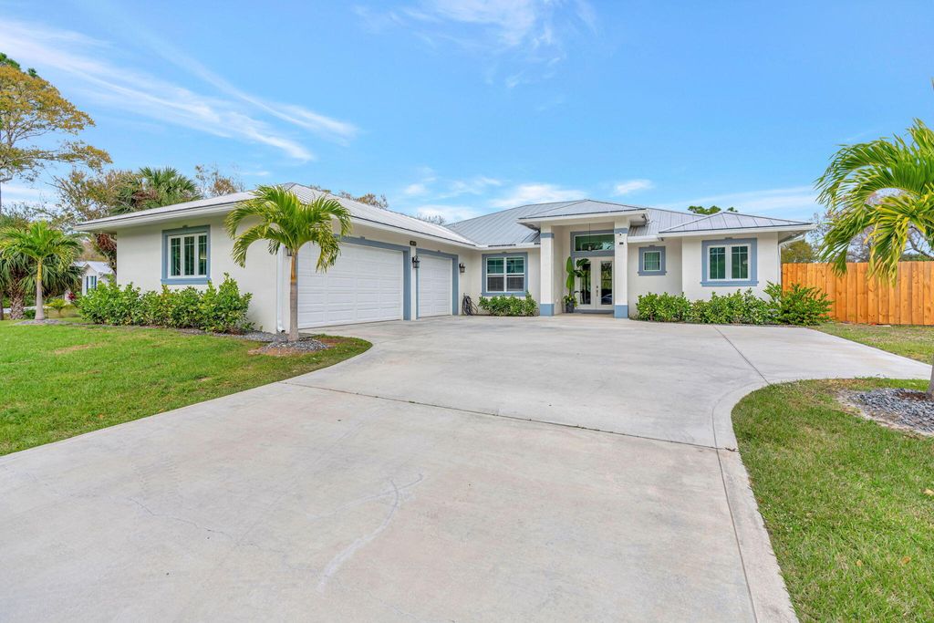 Photo of 10231 176th Lane N, Jupiter, FL 33478 (MLS # R11053944)