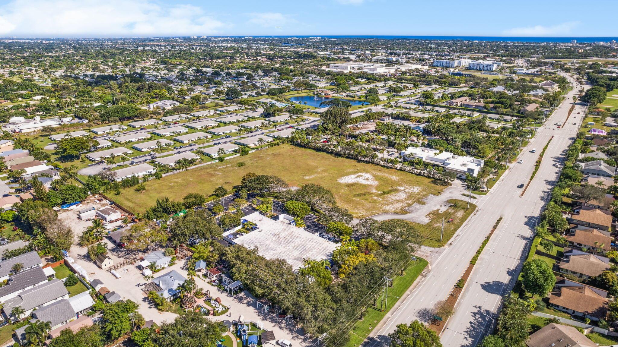 COMMONS PAR 2 - Commercial Lease