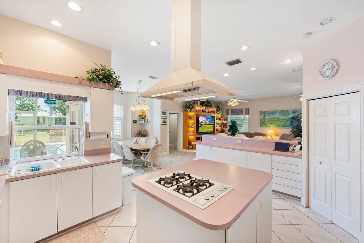 PORT ST LUCIE SECTION 37 - Residential