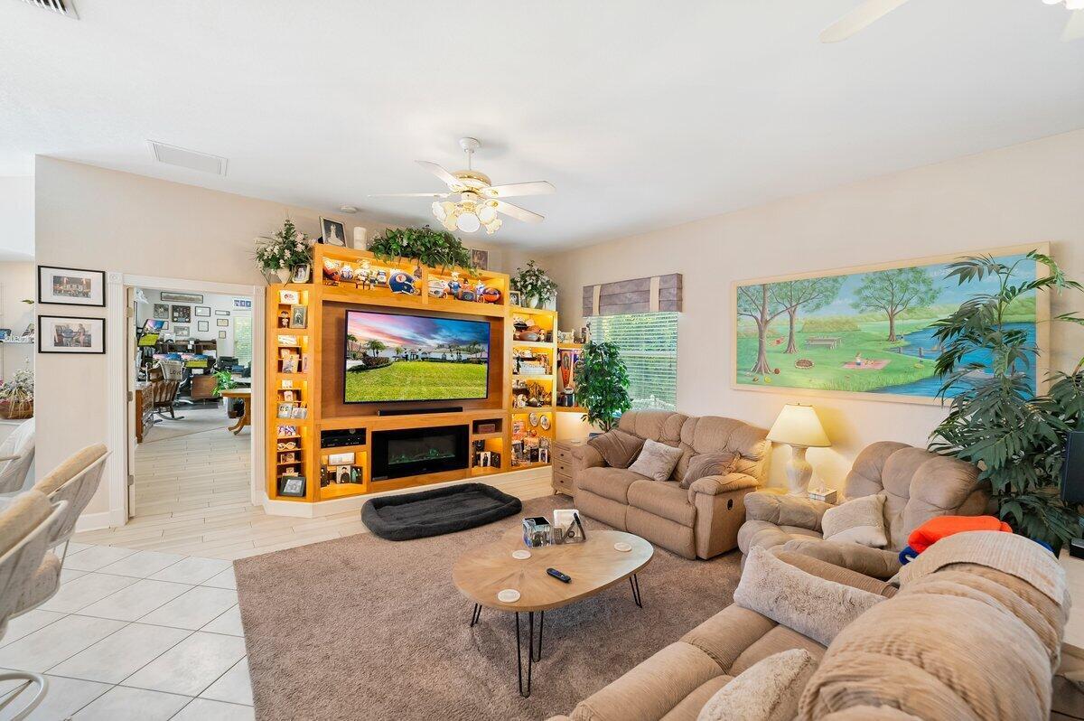 PORT ST LUCIE SECTION 37 - Residential