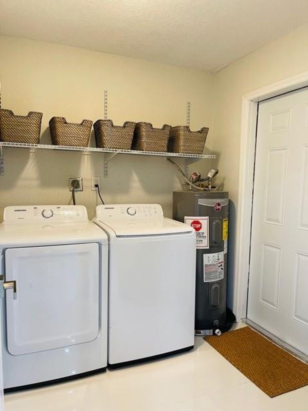 Photo of 4640 NE 5th Avenue Avenue #4640, Oakland Park, FL 33334 (MLS # B26018757)