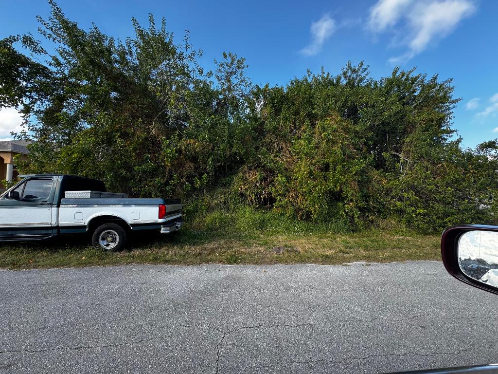 PORT ST LUCIE SECTION 21 - Land