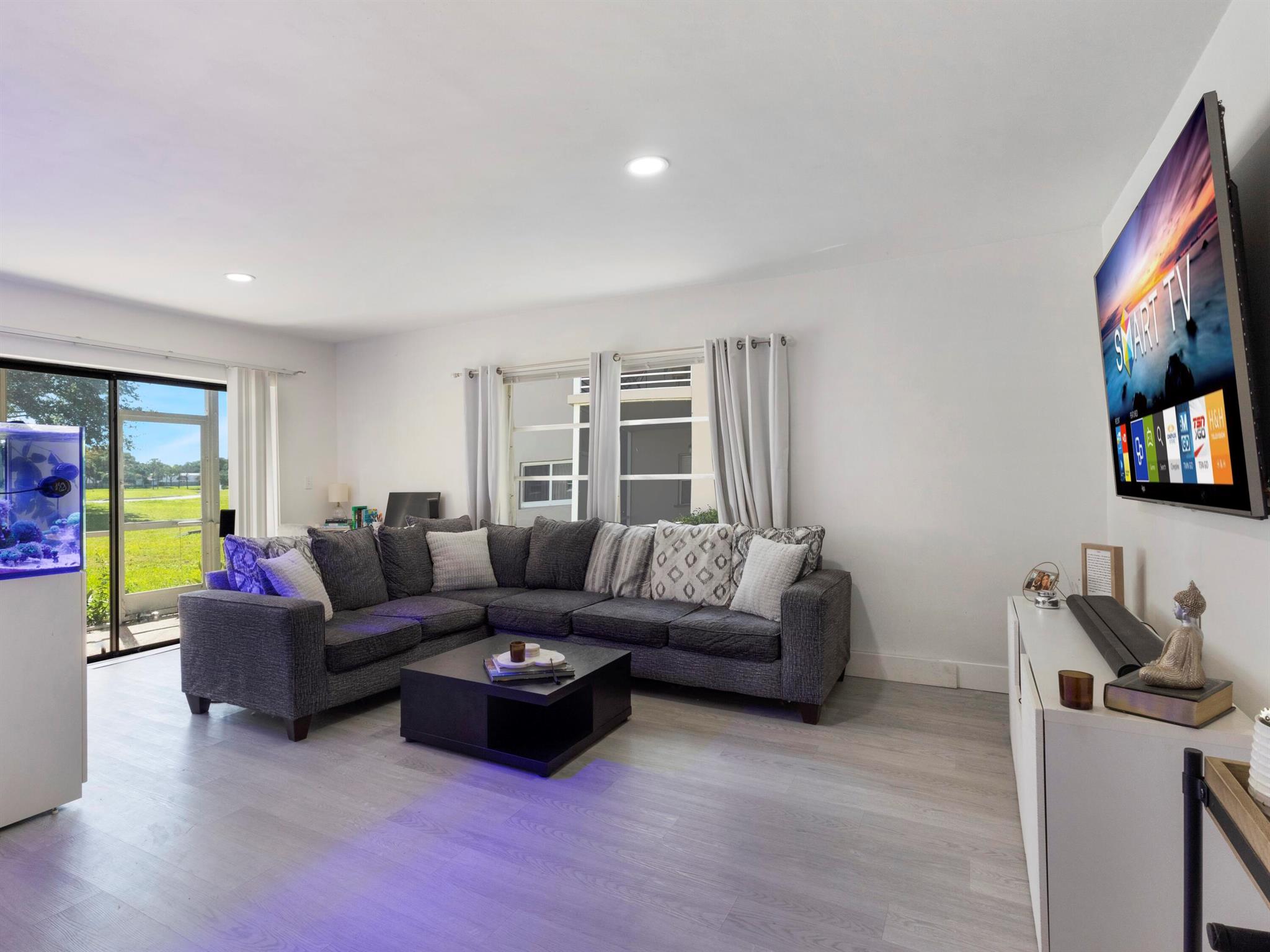 ARROWHEAD CONDO NO VII - Residential