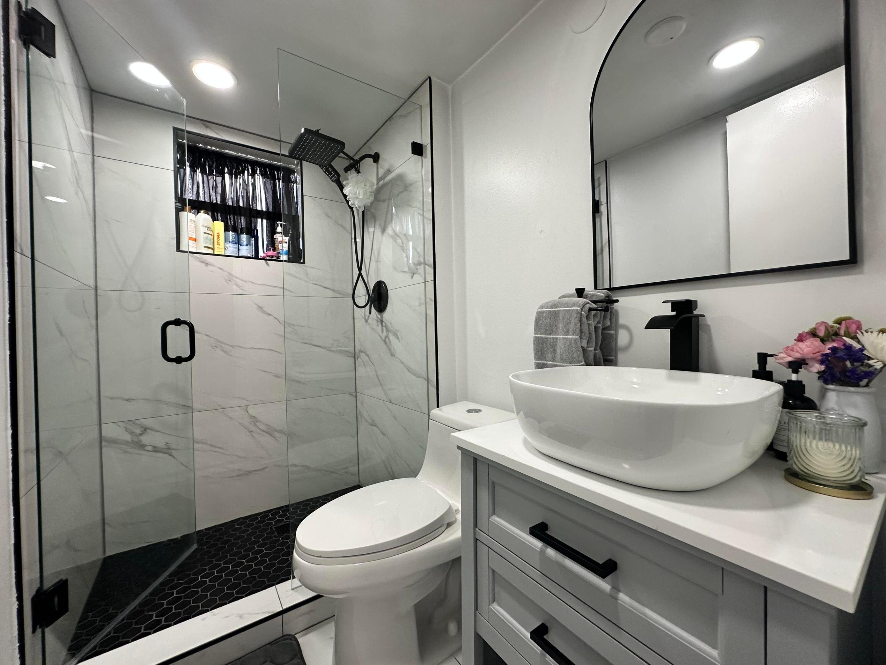 ARROWHEAD CONDO NO VII - Residential