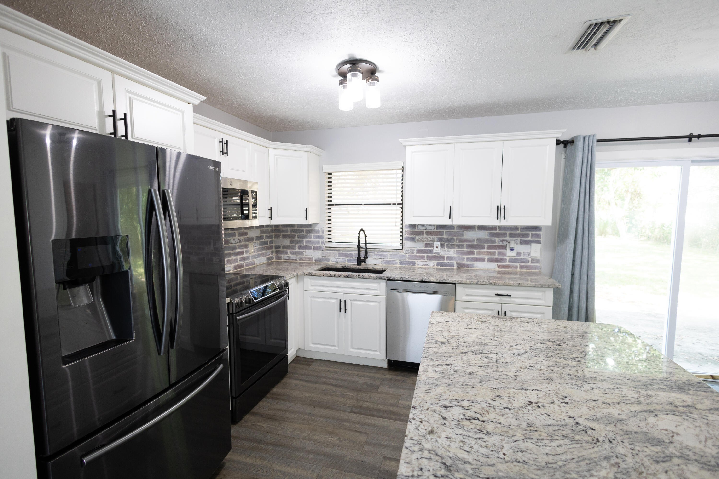 PORT ST LUCIE SECTION 8 - Residential