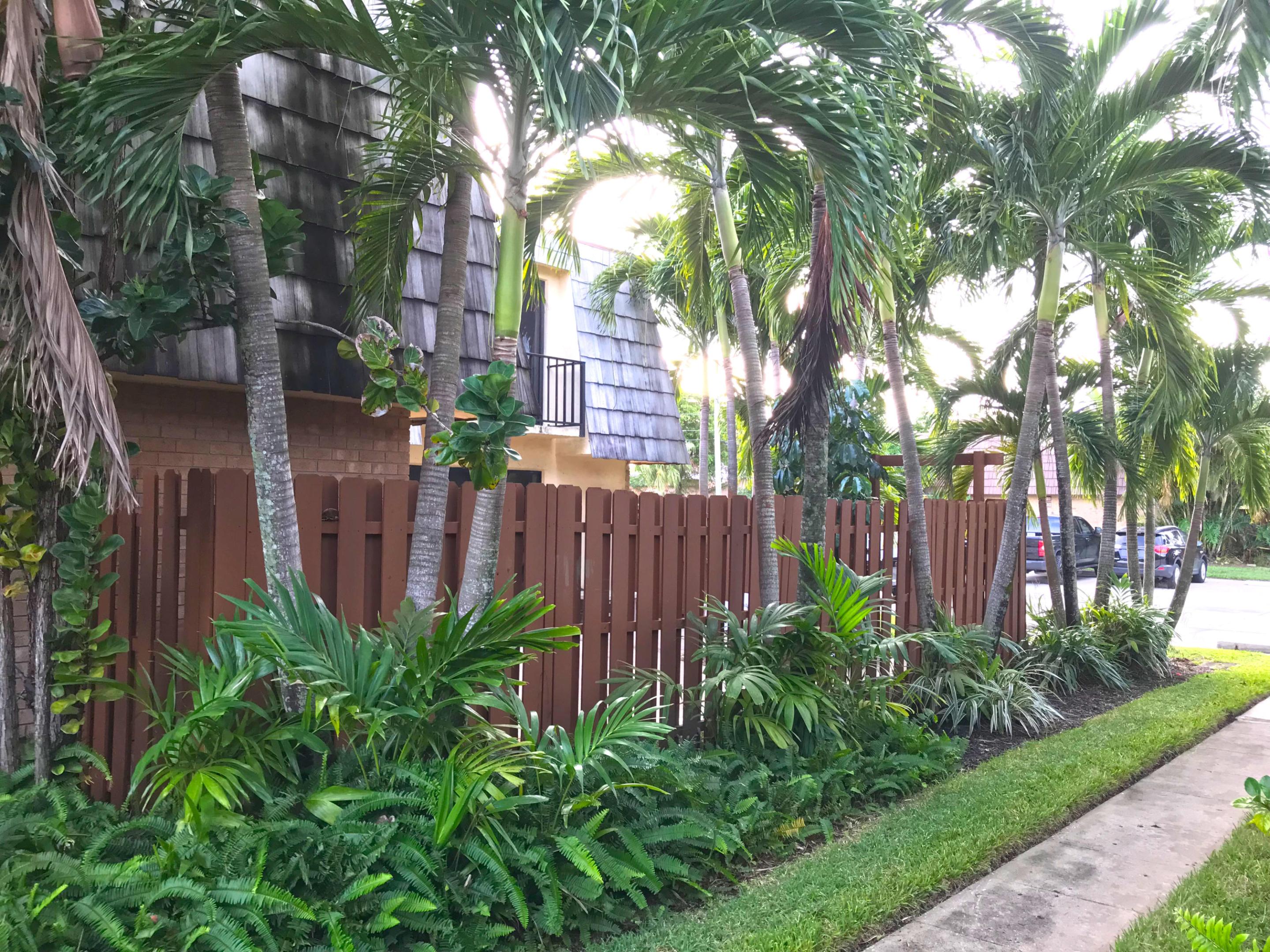 SPRINGDALE HOMES - Residential