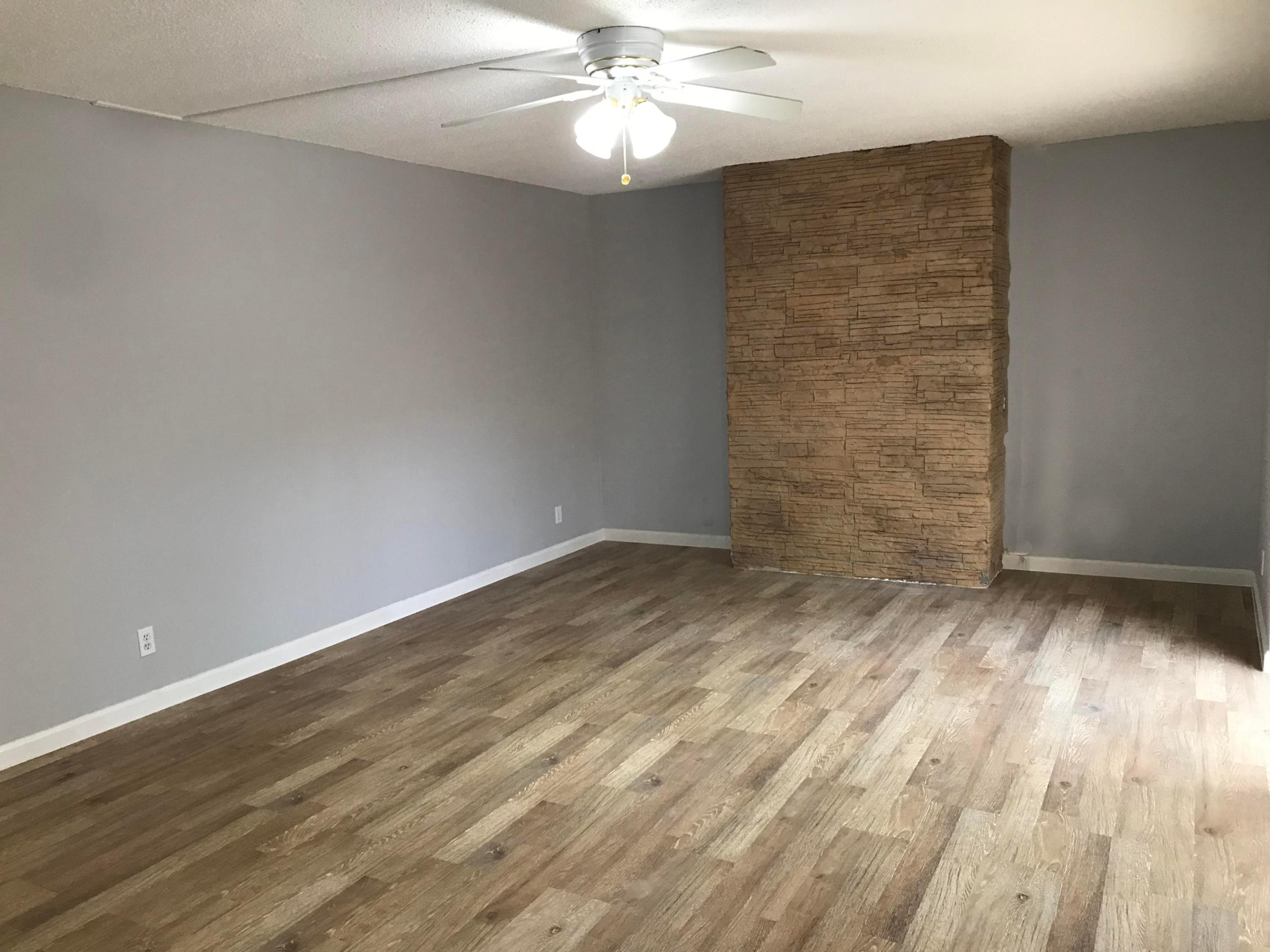 SPRINGDALE HOMES - Residential