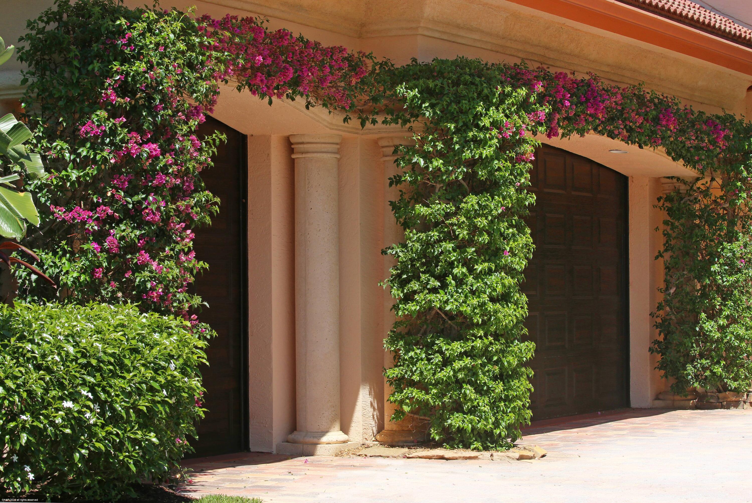 EQUESTRIAN CLUB ESTATES 1 - Residential