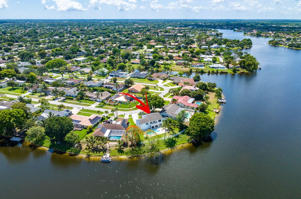 Photo of 12837 Guilford Circle, Wellington, FL 33414 (MLS # R10989975)