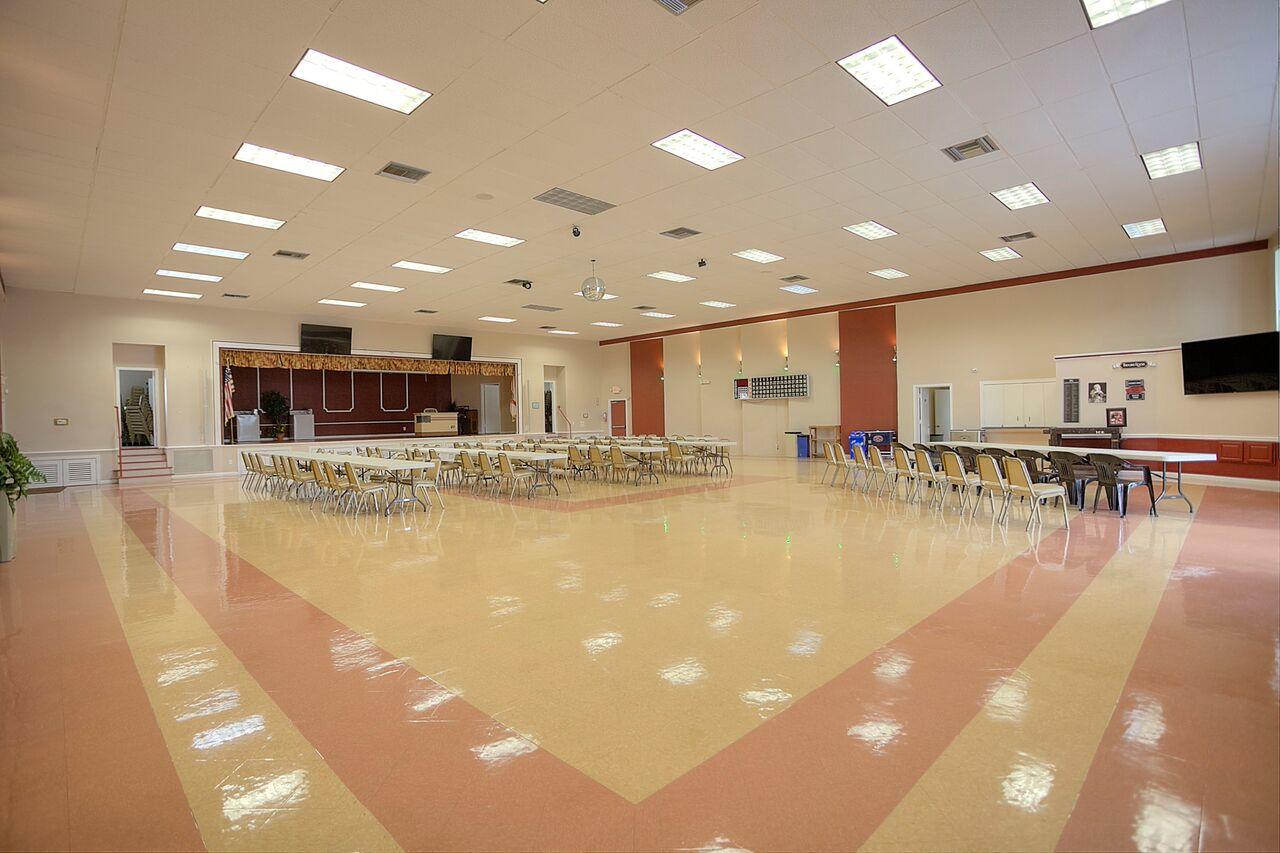 Lake Clarke Gardens Condominium - Residential