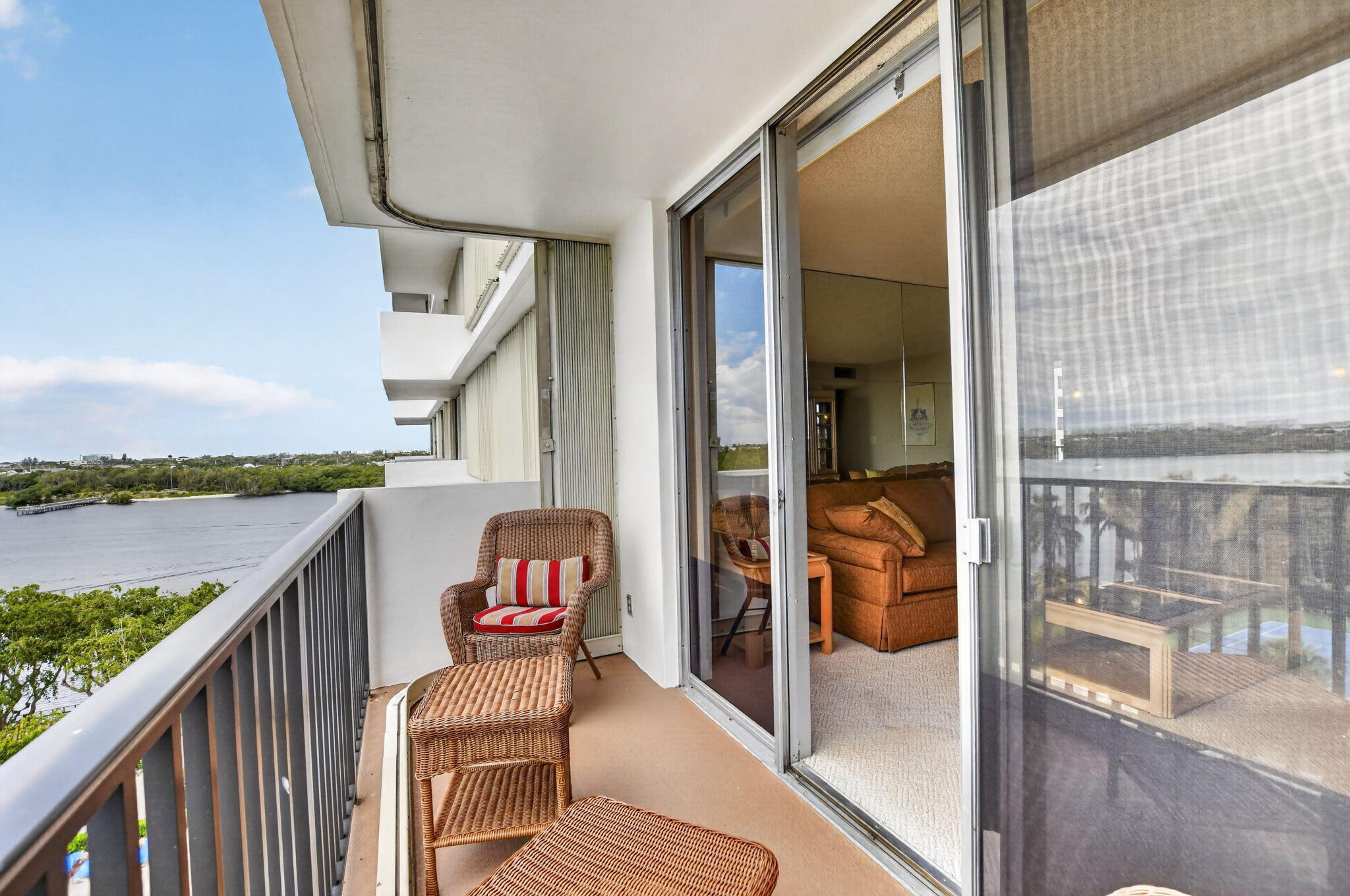 BOCA TOWERS CONDO PORTION - Residential