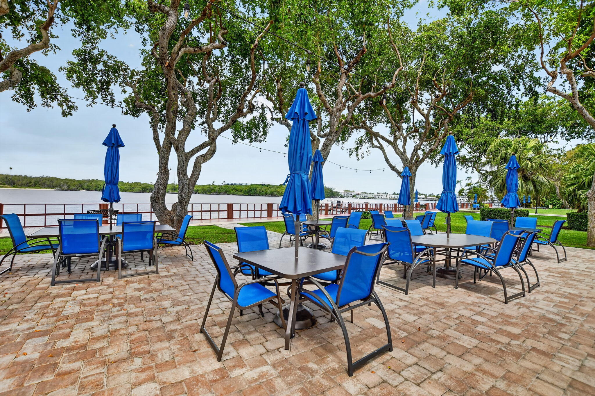 BOCA TOWERS CONDO PORTION - Residential