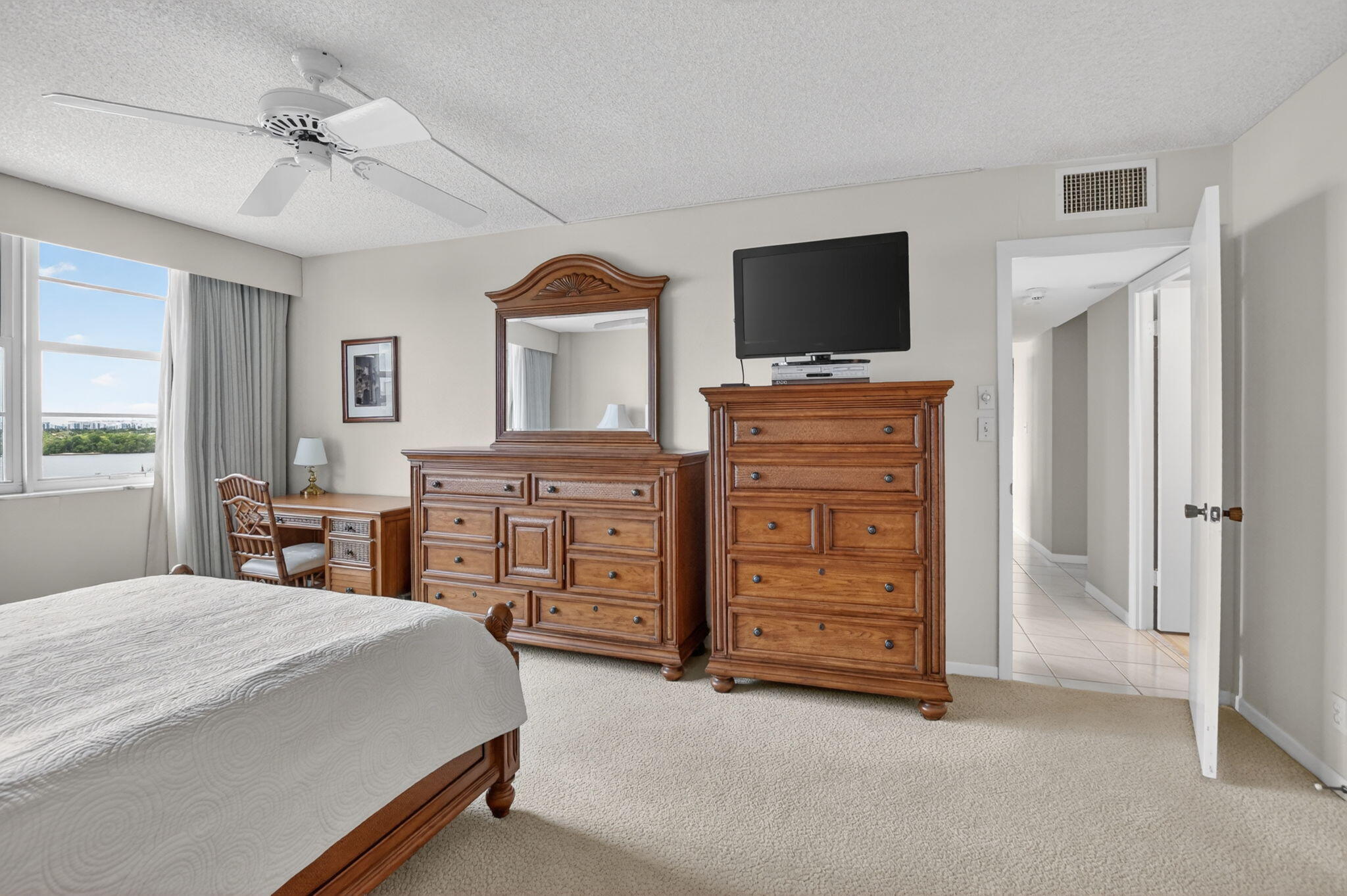 BOCA TOWERS CONDO PORTION - Residential