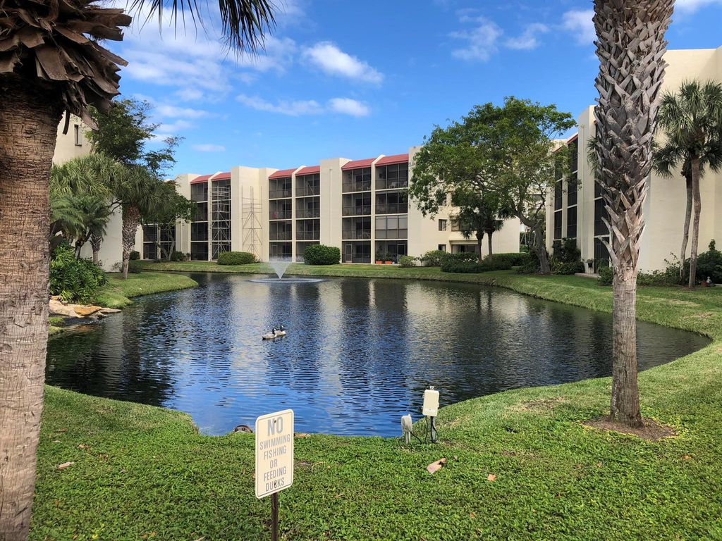 Photo of 1605 S Us Highway 1 #B303, Jupiter, FL 33477 (MLS # R10979226)